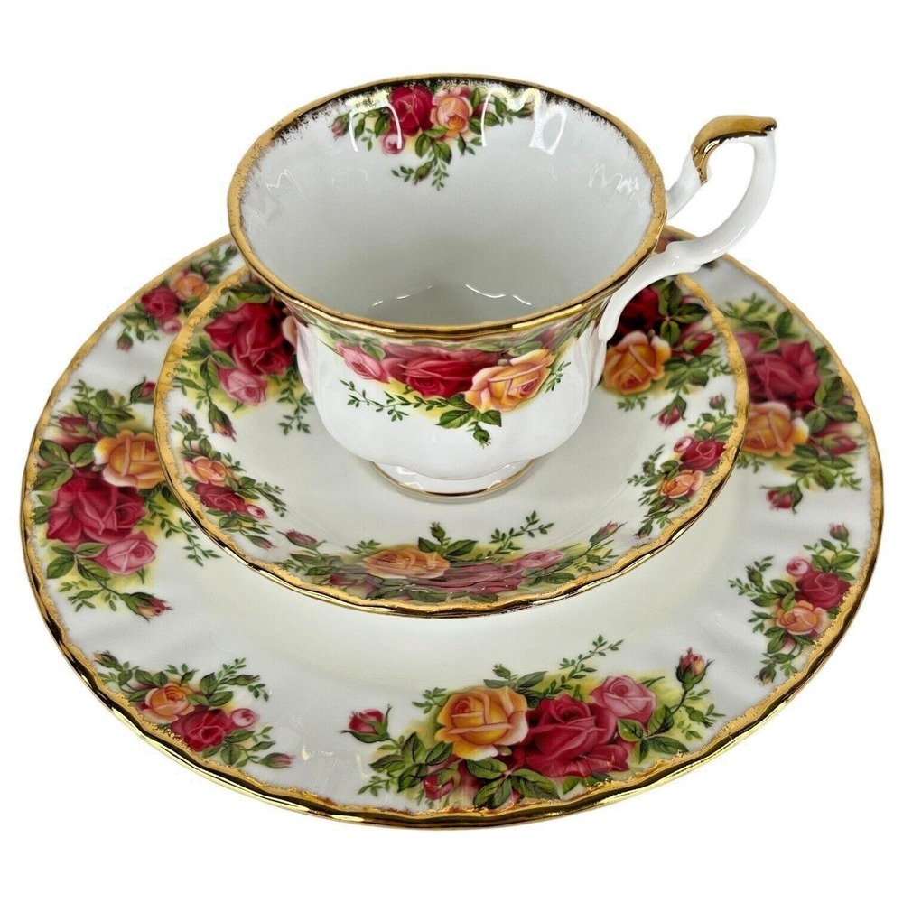 Trio Royal Albert Old Country Roses Bone China Teacup Saucer And Plate‎ Set